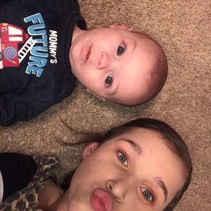 Meet your Posher, Andrea